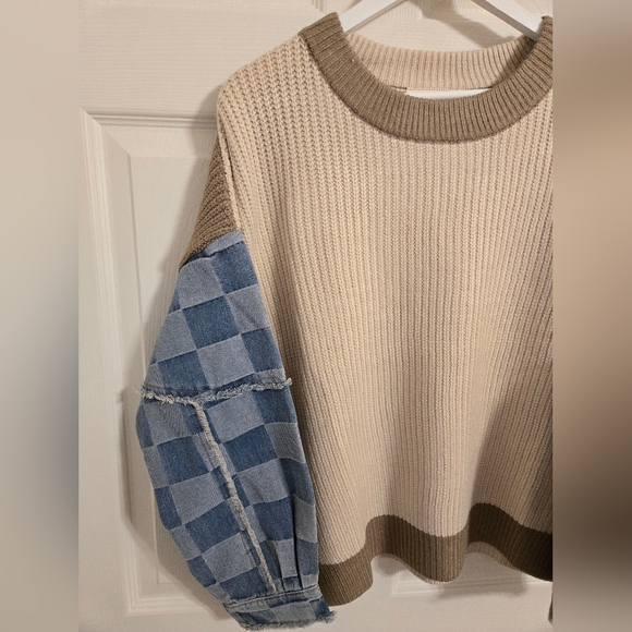 J.O.A. Beige Ribbed Knit Sweater With Denim Sleeves Size Large - Picture 2 of 11